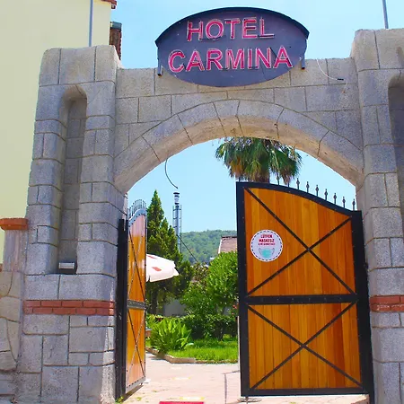 Hotell Carmina