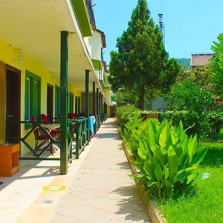 Carmina Hotell