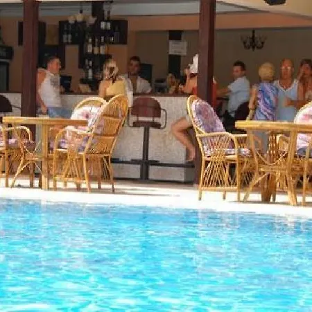 Carmina Hotell