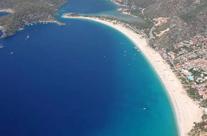 Carmina אולודניץ