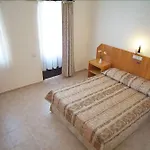 Otel Carmina 3*