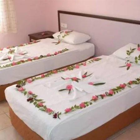 Carmina Hotel 3*