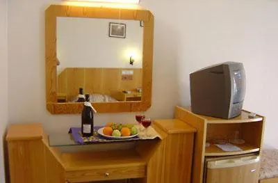 Carmina Hotel 3*